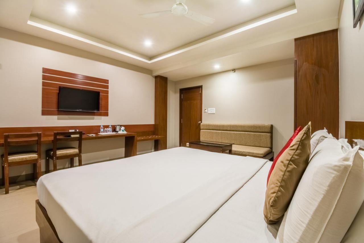 Five Elements Hotel Visakhapatnam Ngoại thất bức ảnh