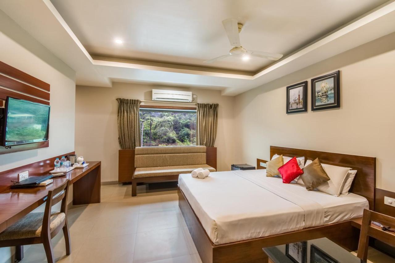 Five Elements Hotel Visakhapatnam Ngoại thất bức ảnh